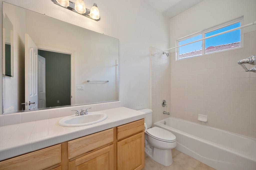 Detail Gallery Image 68 of 87 For 5729 Northborough Dr, Sacramento,  CA 95835 - 4 Beds | 3/1 Baths
