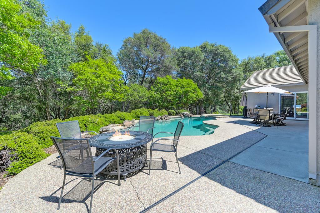 Detail Gallery Image 30 of 46 For 4301 Flying C Rd, Shingle Springs,  CA 95682 - 4 Beds | 2 Baths