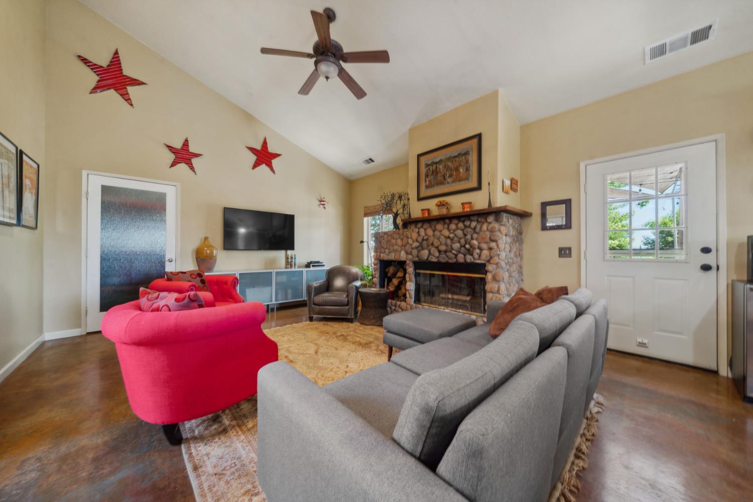 Detail Gallery Image 16 of 73 For 11321 New York Ranch Rd, Jackson,  CA 95642 - 3 Beds | 2/1 Baths