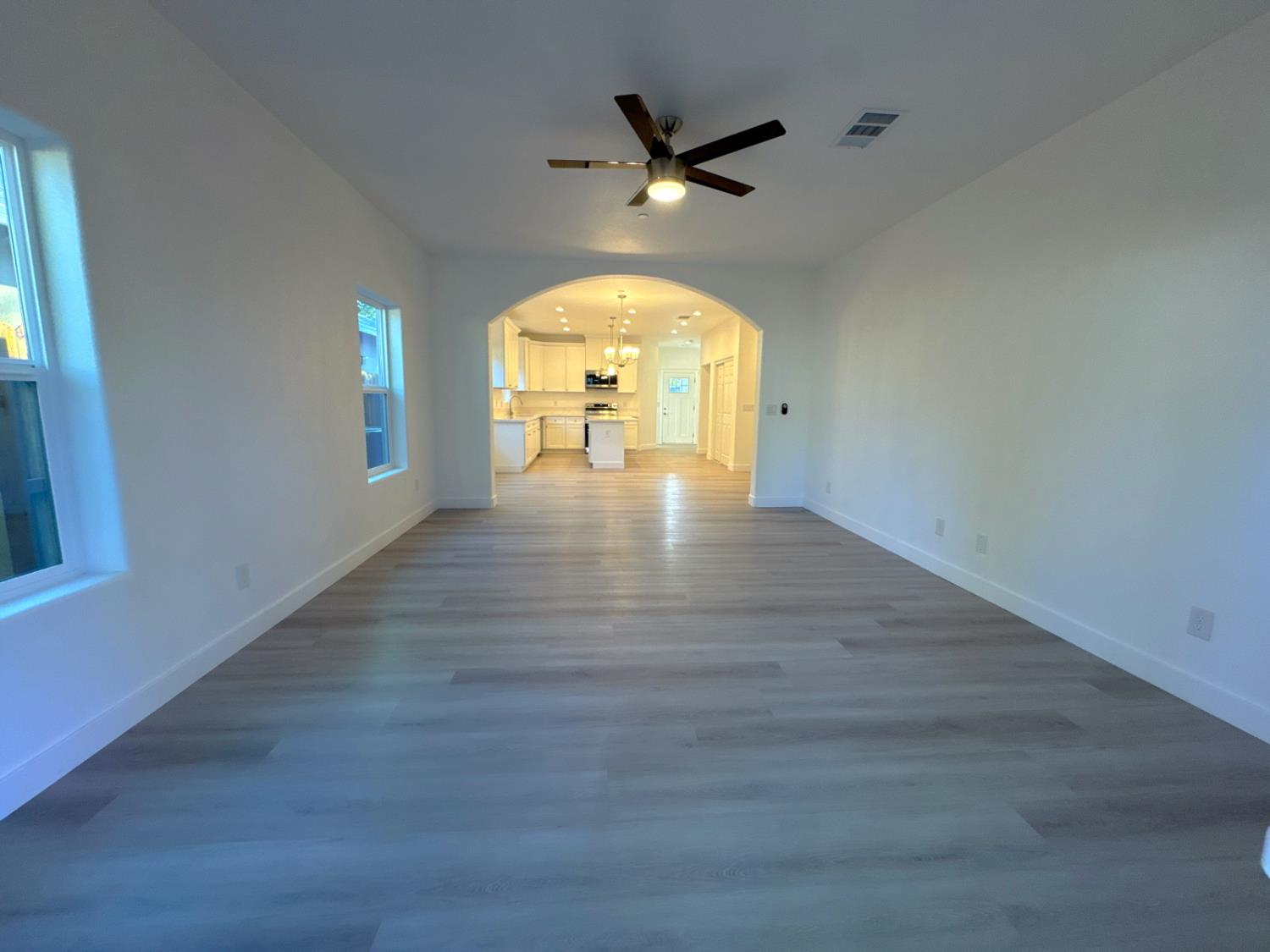 Detail Gallery Image 17 of 41 For 4821 36th St, Sacramento,  CA 95820 - 3 Beds | 2 Baths