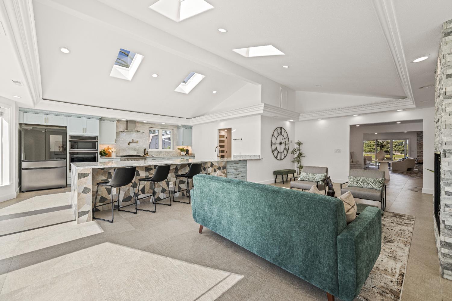 Detail Gallery Image 28 of 94 For 6615 Arabian Cir, Granite Bay,  CA 95746 - 5 Beds | 3 Baths
