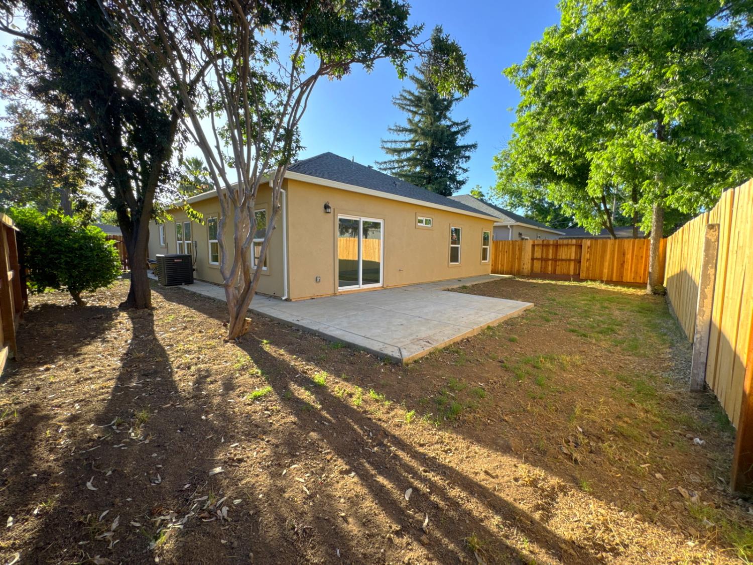 Detail Gallery Image 34 of 37 For 4825 36th St, Sacramento,  CA 95820 - 3 Beds | 2 Baths