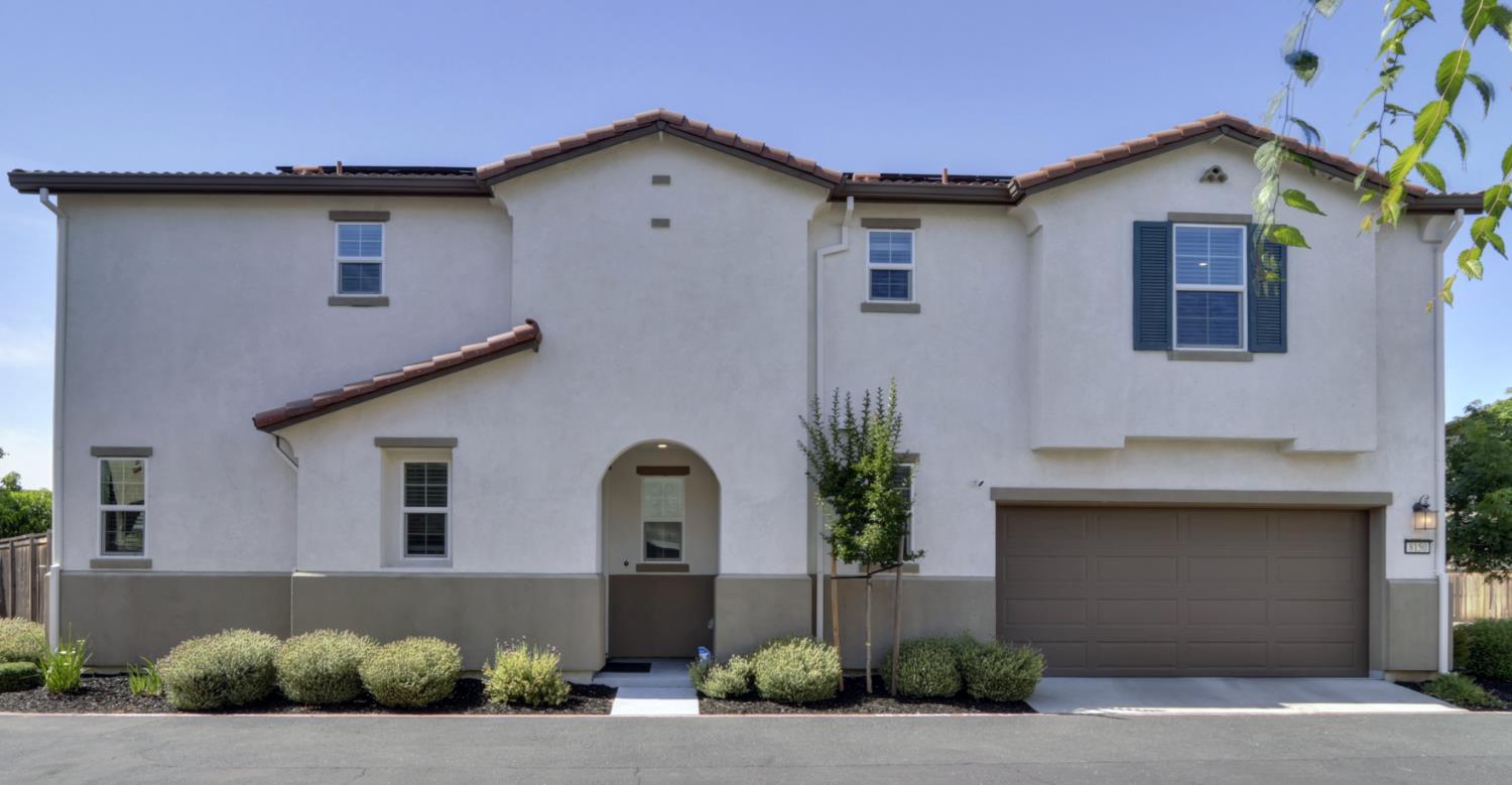 Detail Gallery Image 1 of 31 For 8150 S Kramer Ranch Ln, Elk Grove,  CA 95758 - 3 Beds | 2/1 Baths