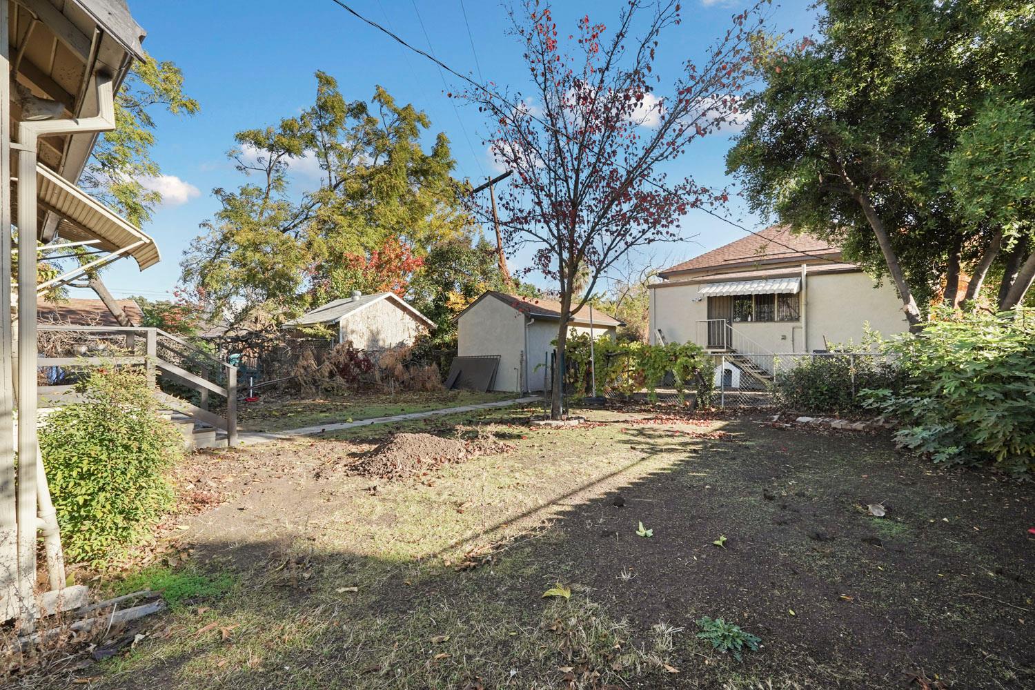 Detail Gallery Image 3 of 40 For 1129 S Lincoln St, Stockton,  CA 95206 - 3 Beds | 2 Baths