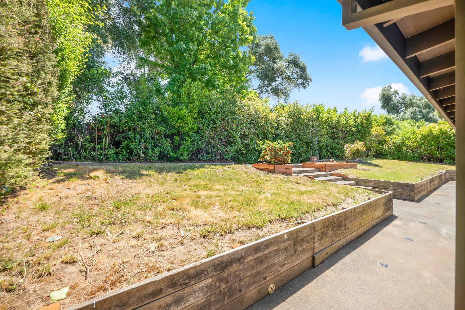 Detail Gallery Image 25 of 30 For 5030 Rimwood Dr, Fair Oaks,  CA 95628 - 3 Beds | 2 Baths