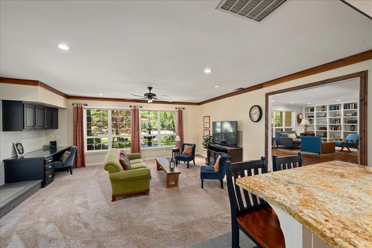 Detail Gallery Image 16 of 69 For 2951 N Shingle Rd, Shingle Springs,  CA 95682 - 3 Beds | 3 Baths