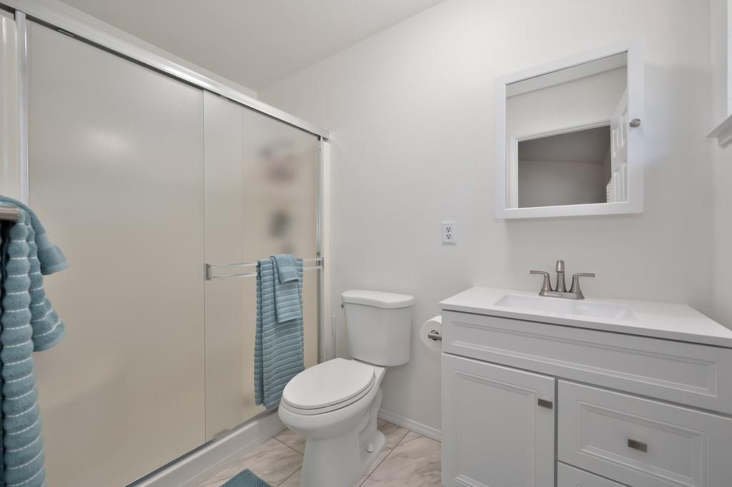 Detail Gallery Image 19 of 44 For 2120 Lovejoy Ln, Cool,  CA 95614 - 3 Beds | 2 Baths