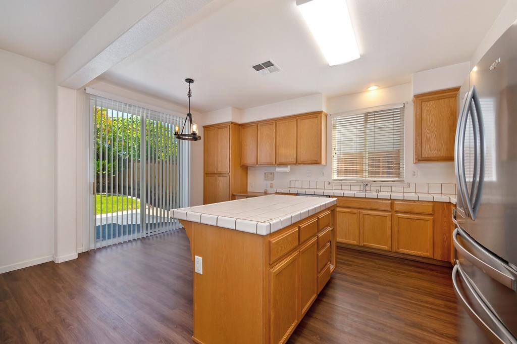 Detail Gallery Image 17 of 43 For 6437 Cormorant Cir, Rocklin,  CA 95765 - 4 Beds | 3 Baths