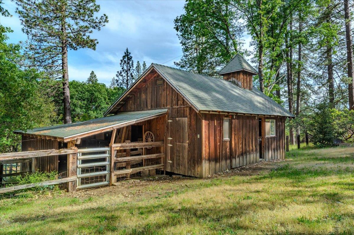 Karrys Place, Grass Valley, California image 49