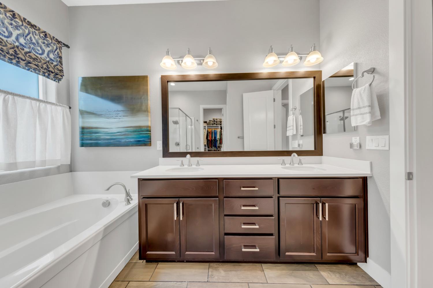 Detail Gallery Image 34 of 48 For 368 Olivadi Way, Sacramento,  CA 95834 - 3 Beds | 2/1 Baths