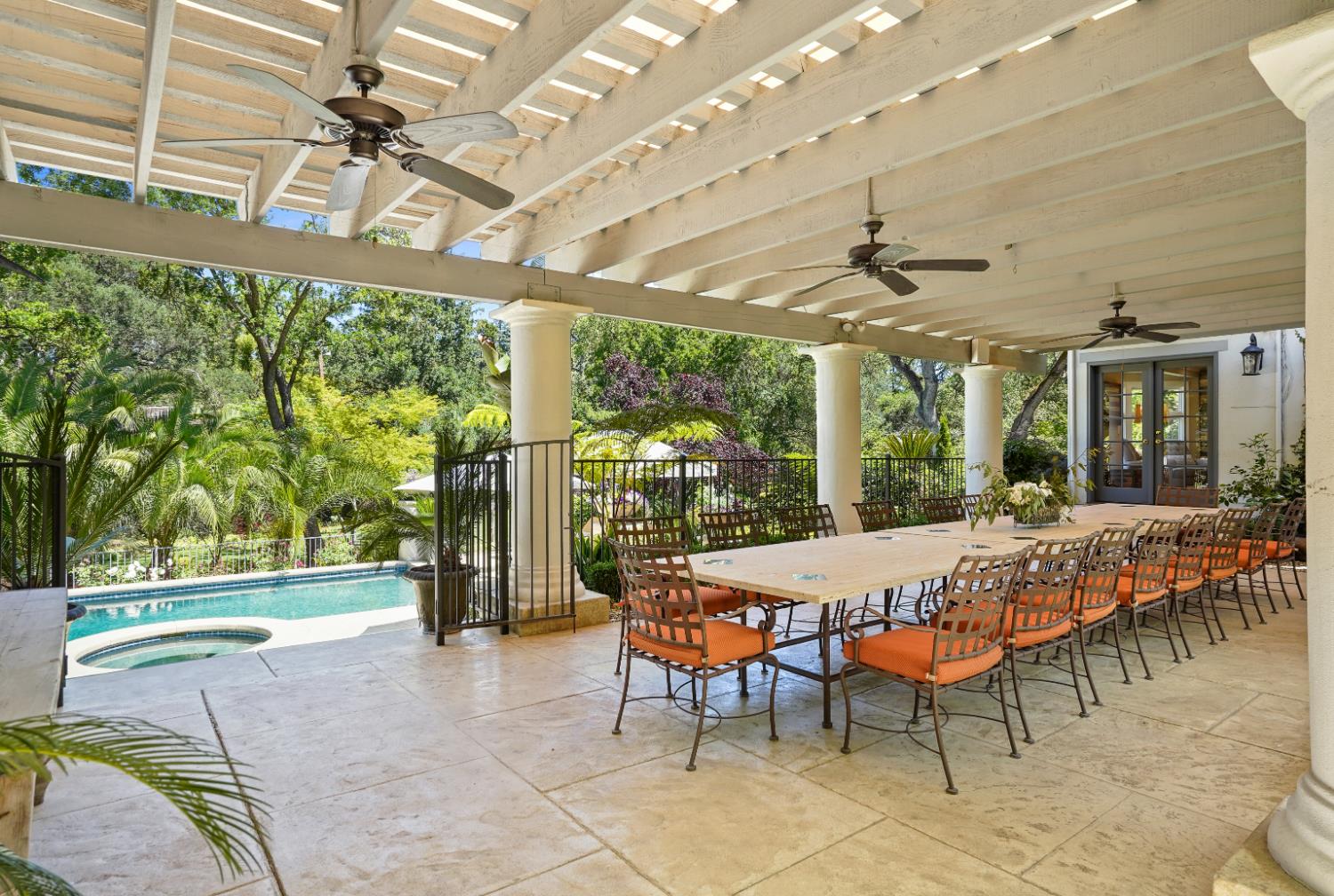 Detail Gallery Image 48 of 89 For 510 Knightsbridge Ln, Sacramento,  CA 95864 - 6 Beds | 4/1 Baths