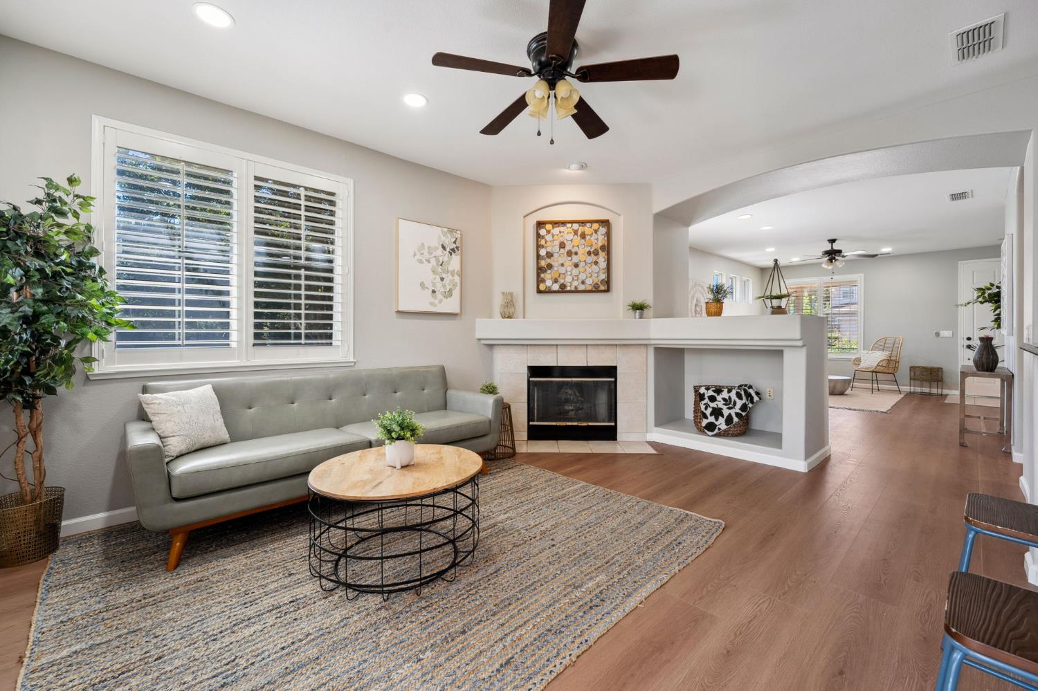 Detail Gallery Image 12 of 30 For 2192 Sherington Way, Sacramento,  CA 95835 - 3 Beds | 2 Baths