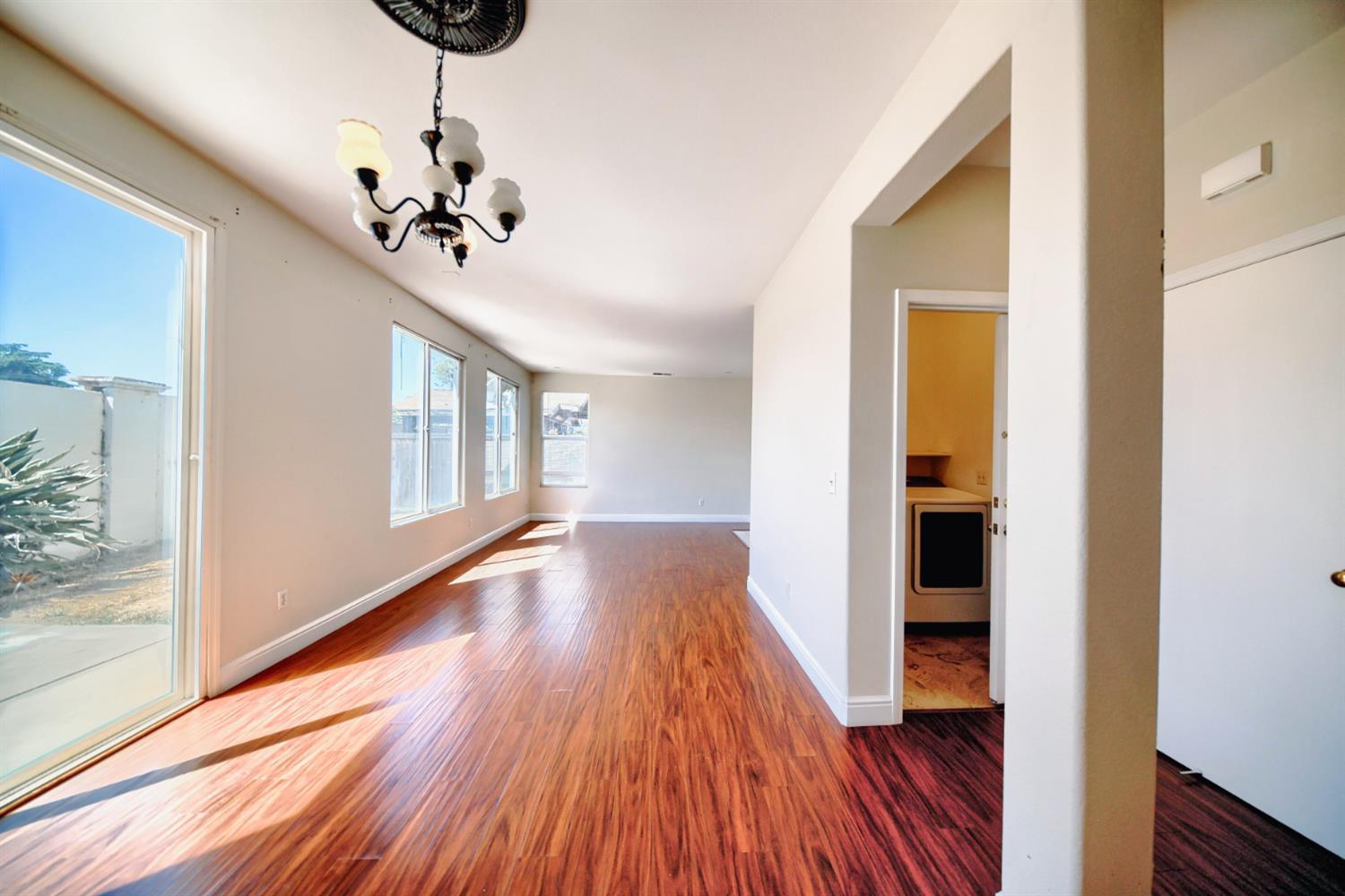 Detail Gallery Image 26 of 78 For 458 Burlington Dr, Tracy,  CA 95376 - 3 Beds | 2/1 Baths