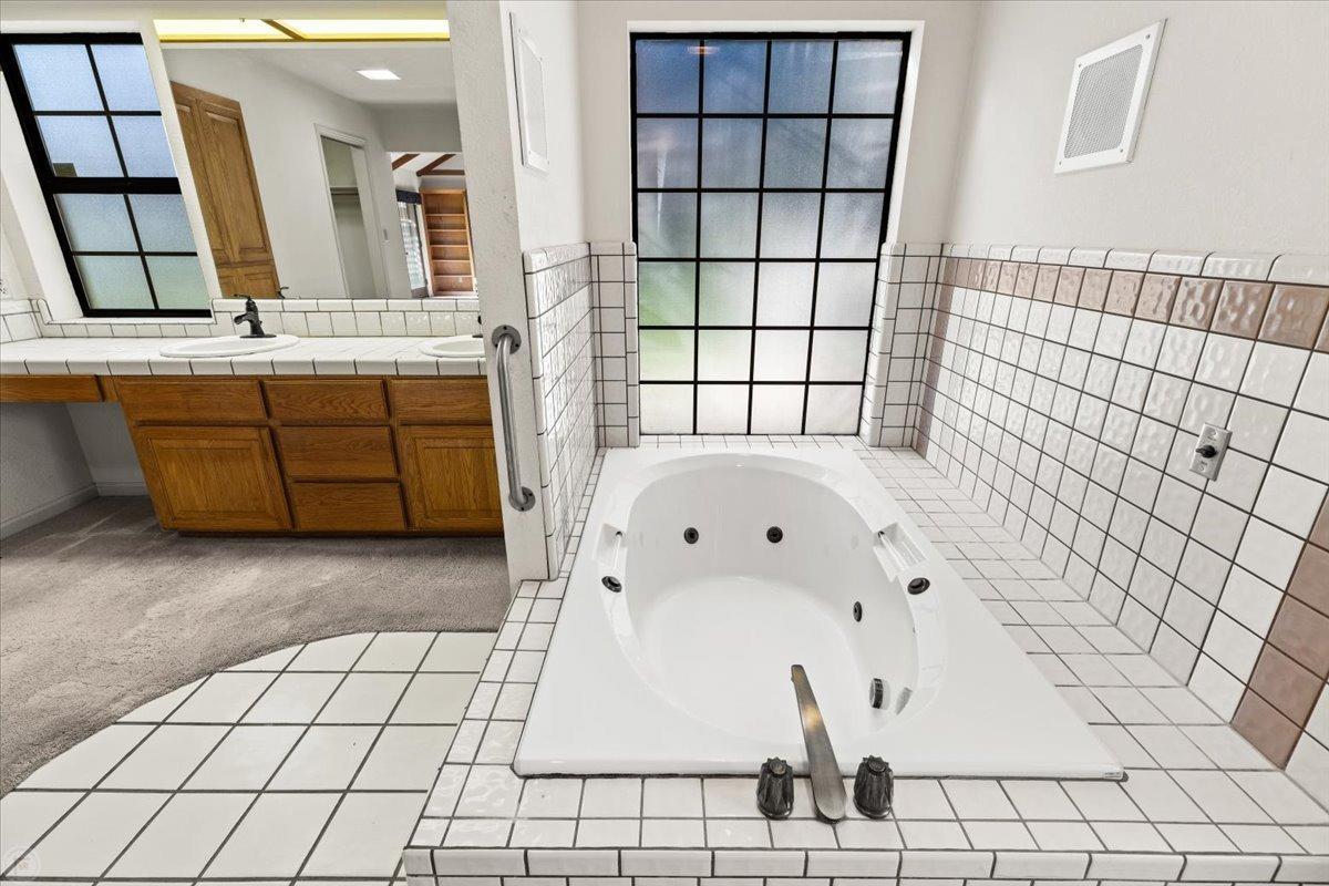 Detail Gallery Image 42 of 60 For 10007 Mountain Oak Rd, Oakdale,  CA 95361 - 3 Beds | 2/1 Baths