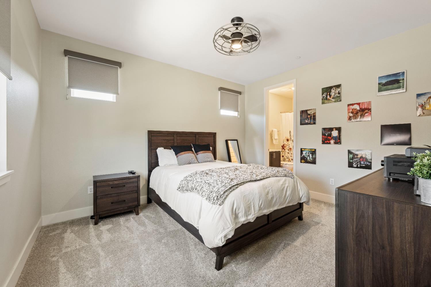 Detail Gallery Image 31 of 43 For 927 Greeley Ct, Cameron Park,  CA 95682 - 4 Beds | 3/1 Baths