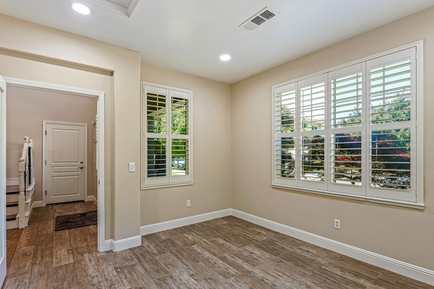 Detail Gallery Image 52 of 80 For 5806 Lagrande Way, Stockton,  CA 95219 - 4 Beds | 3 Baths