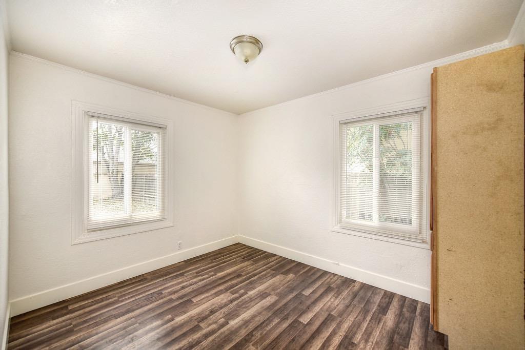 Detail Gallery Image 16 of 34 For 3946 23rd Ave, Sacramento,  CA 95820 - – Beds | – Baths