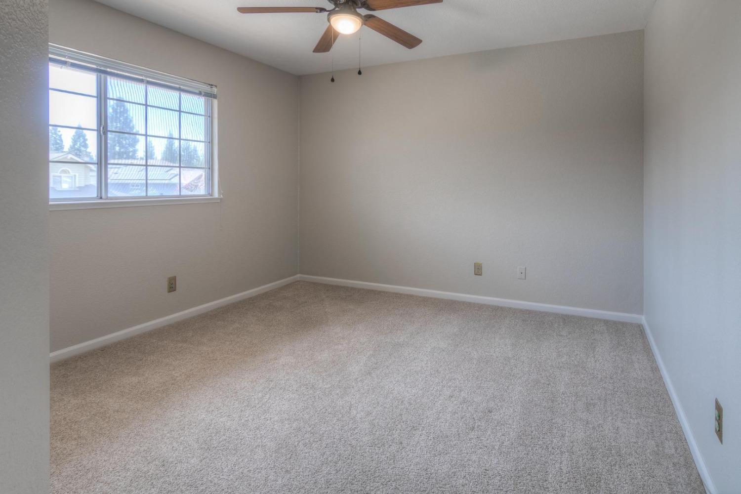 Detail Gallery Image 22 of 52 For 3047 Strand Rd, Rocklin,  CA 95765 - 4 Beds | 2/1 Baths