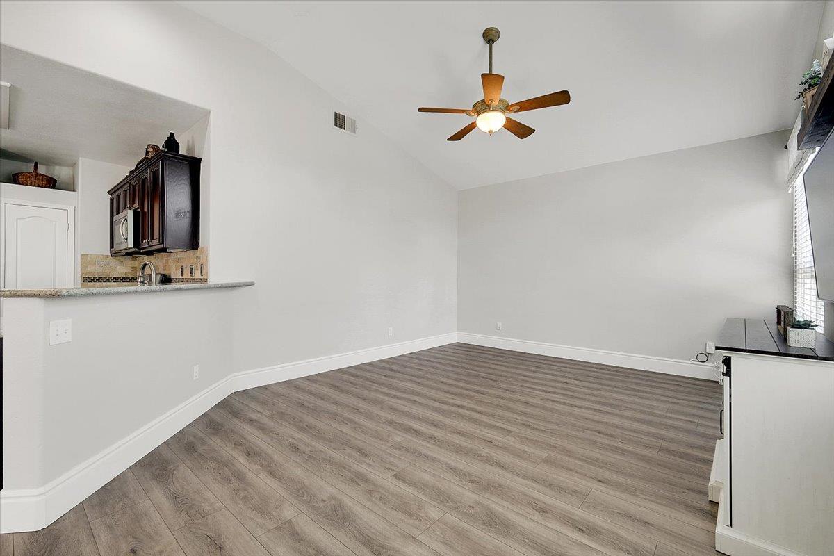 Detail Gallery Image 34 of 57 For 2018 Nand Dr, Yuba City,  CA 95993 - 3 Beds | 2 Baths