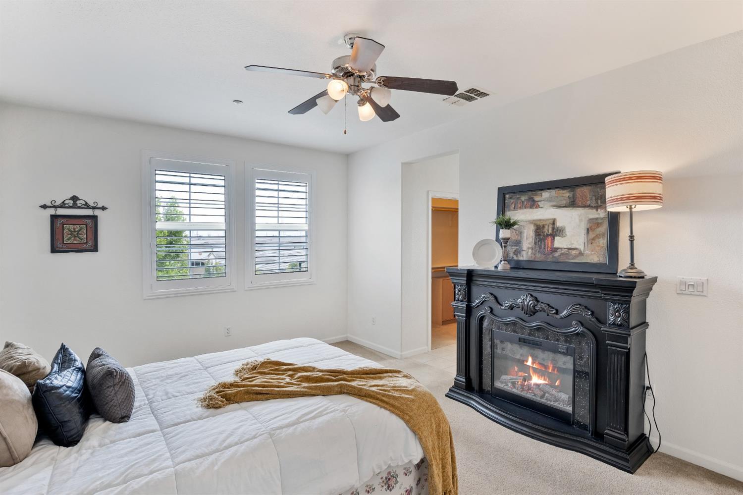 Detail Gallery Image 22 of 37 For 1708 Camino Real Way, Roseville,  CA 95747 - 3 Beds | 3/1 Baths