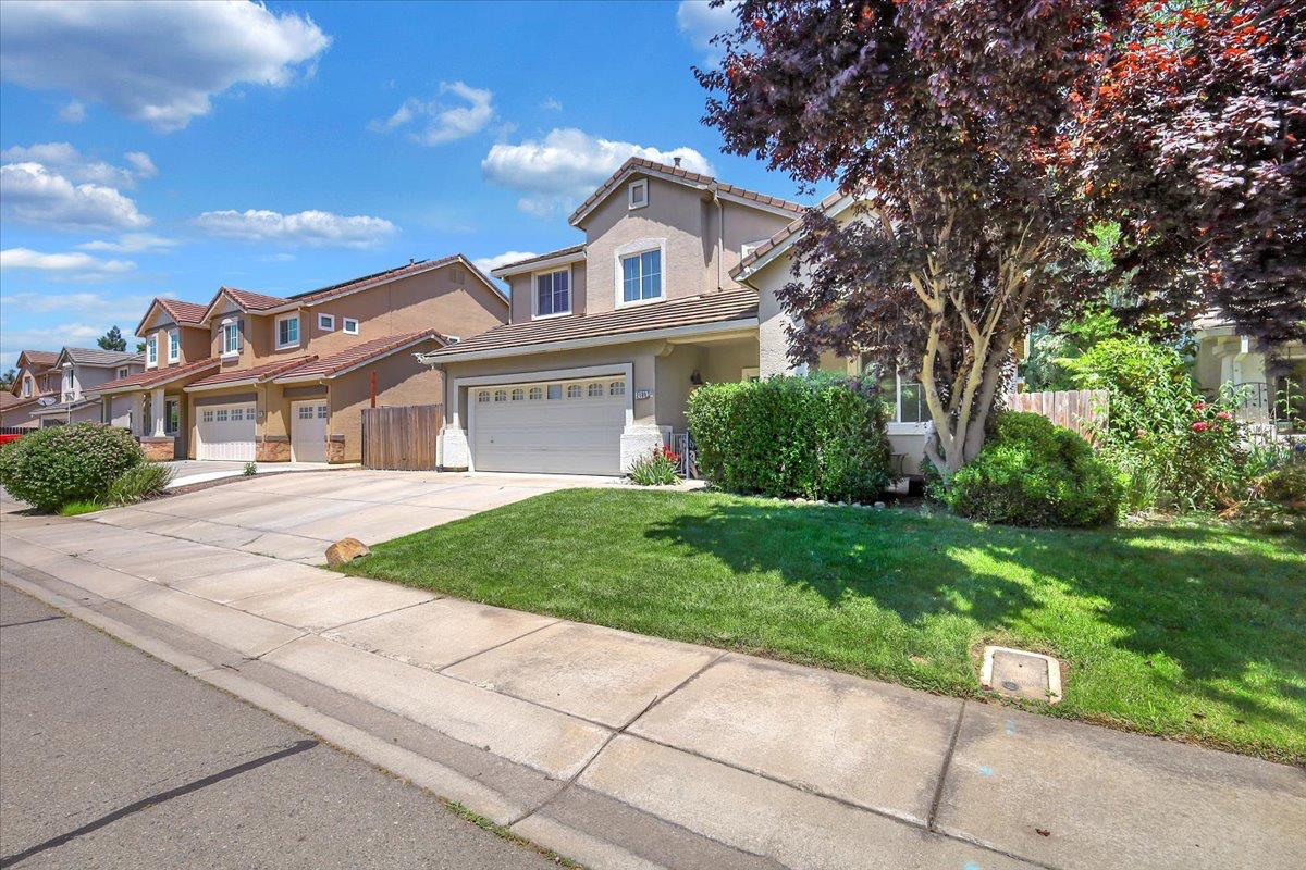 Detail Gallery Image 3 of 47 For 2189 Stonewater Dr, Yuba City,  CA 95991 - 4 Beds | 2/1 Baths