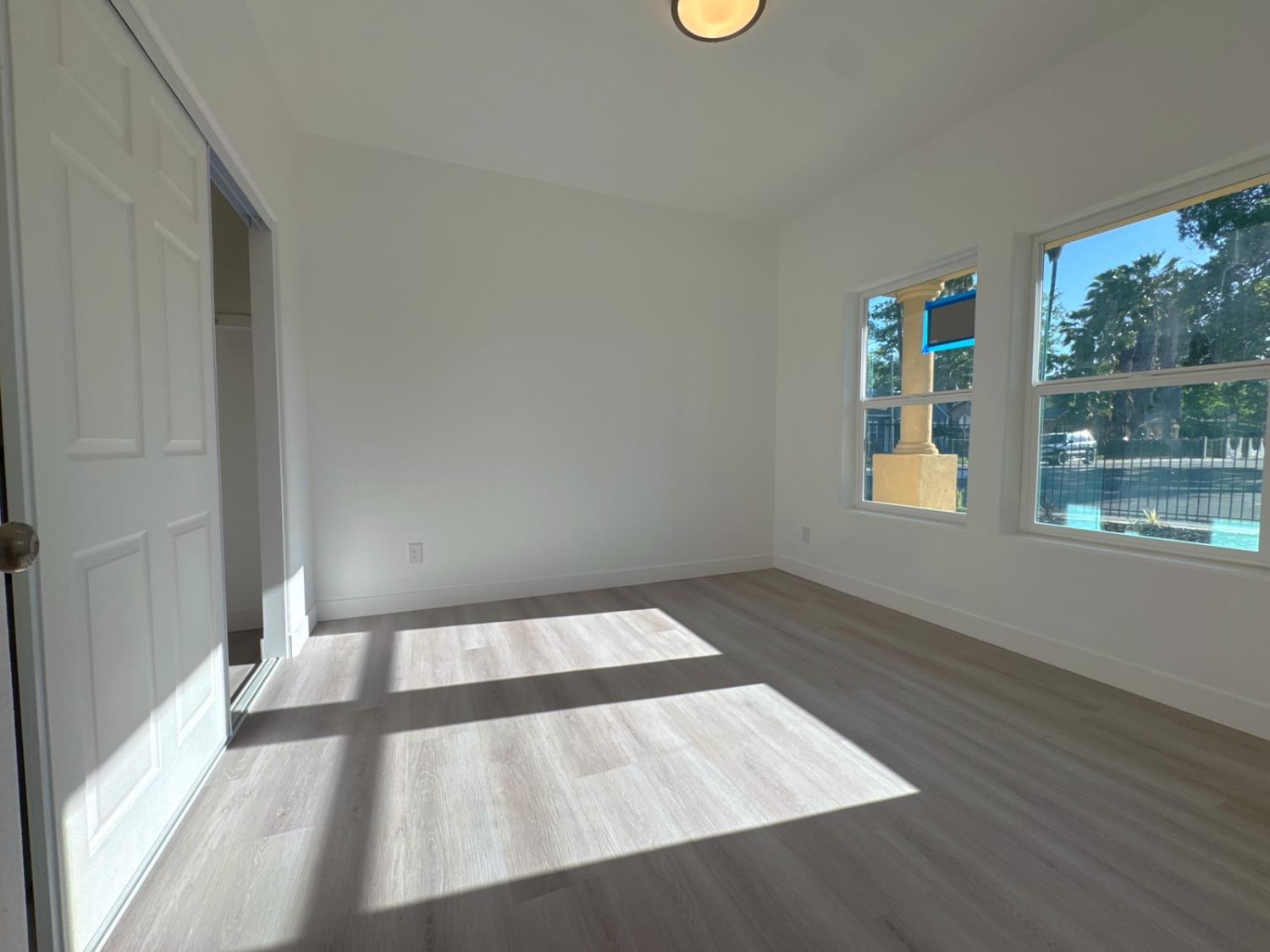 Detail Gallery Image 7 of 37 For 4825 36th St, Sacramento,  CA 95820 - 3 Beds | 2 Baths