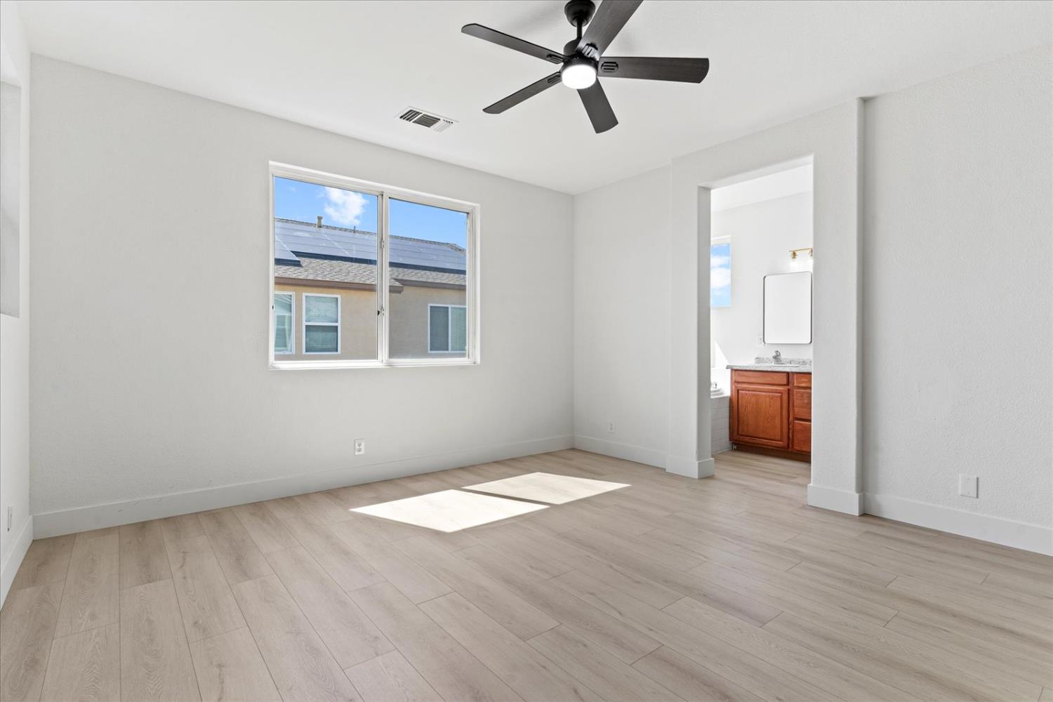 Detail Gallery Image 44 of 63 For 156 Bristol Way, Yuba City,  CA 95993 - 5 Beds | 2/1 Baths