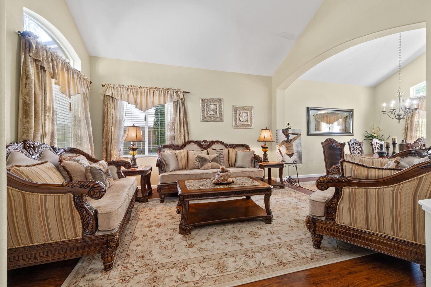 Detail Gallery Image 14 of 33 For 11866 Rubilite Way, Rancho Cordova,  CA 95742 - 4 Beds | 3 Baths