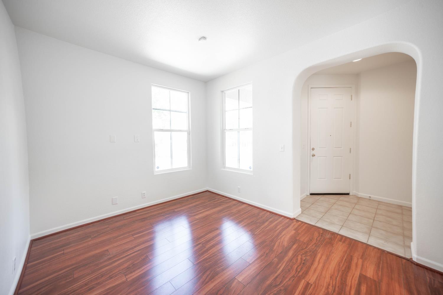 Detail Gallery Image 9 of 36 For 1187 W Kneebone Ct, Plumas Lake,  CA 95961 - 3 Beds | 2 Baths