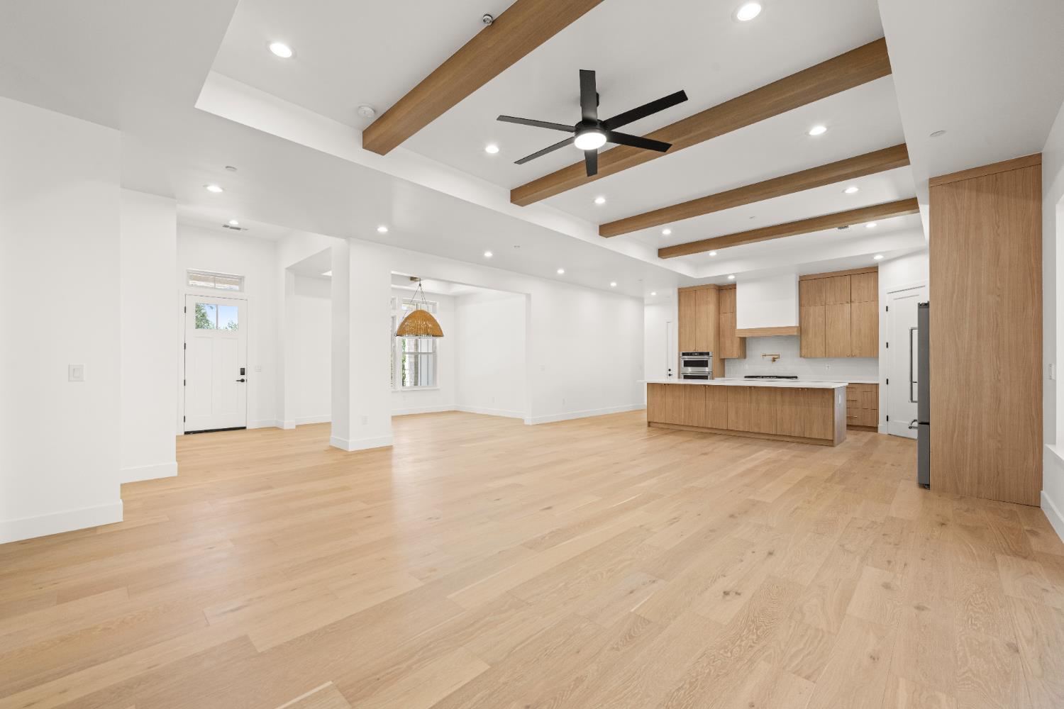 Detail Gallery Image 8 of 47 For 12907 Austin Forest Cir, Auburn,  CA 95602 - 4 Beds | 3 Baths