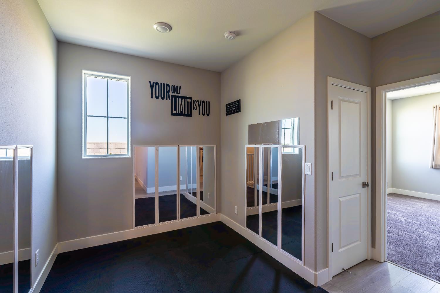 Detail Gallery Image 16 of 41 For 3080 Seaspray Walk, Sacramento,  CA 95833 - 3 Beds | 2/1 Baths