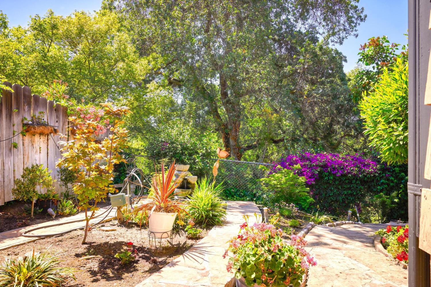 Detail Gallery Image 47 of 58 For 2028 Scenic Dr, Modesto,  CA 95355 - 3 Beds | 3 Baths