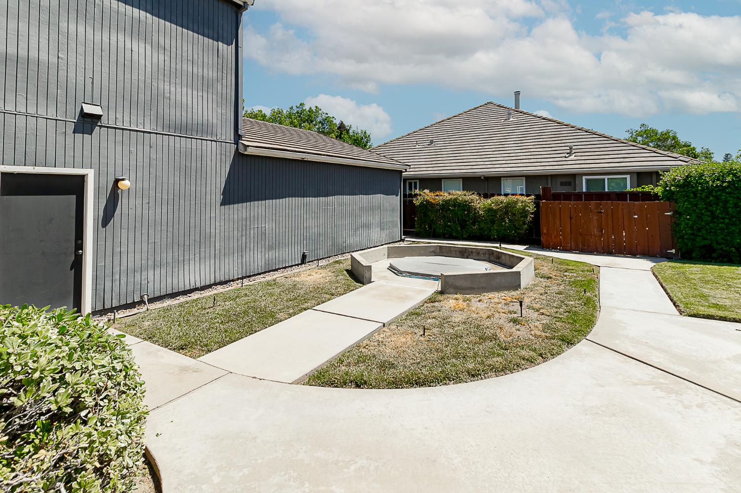 Detail Gallery Image 33 of 35 For 2508 Hilversum Ln, Modesto,  CA 95356 - 5 Beds | 3/1 Baths