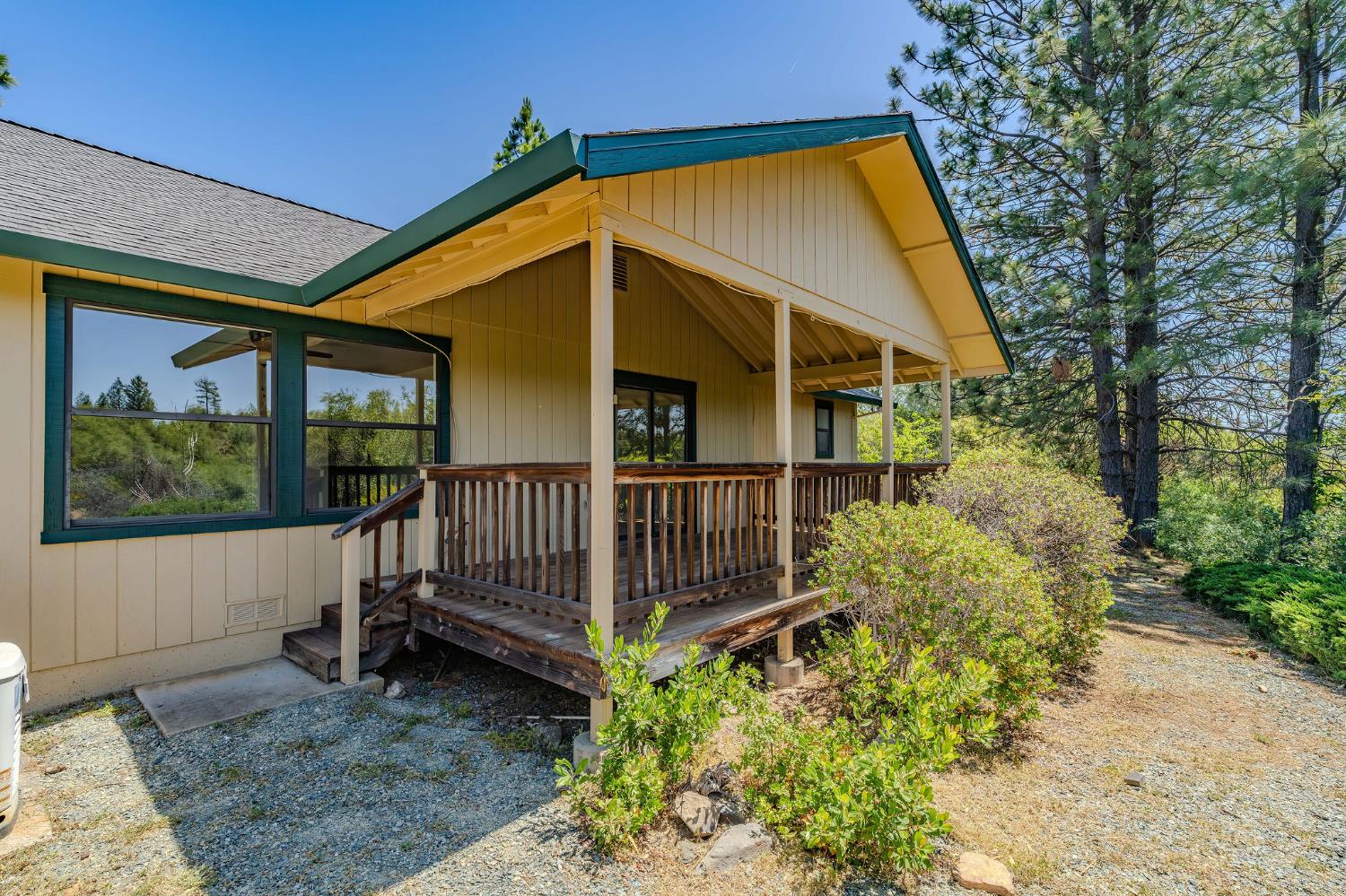 Detail Gallery Image 34 of 61 For 6816 Italian Vista Ct, Mokelumne Hill,  CA 95245 - 3 Beds | 2 Baths