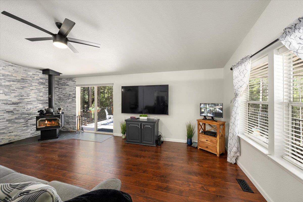 Detail Gallery Image 20 of 70 For 9131 Country Rd, Georgetown,  CA 95634 - 3 Beds | 2 Baths
