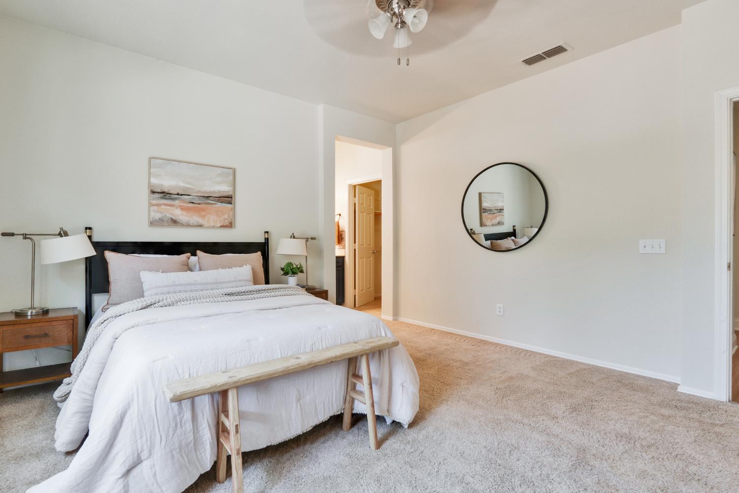 Detail Gallery Image 14 of 34 For 9588 Fetlock Way, Elk Grove,  CA 95624 - 3 Beds | 2 Baths