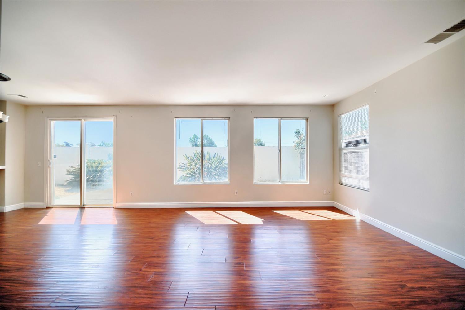 Detail Gallery Image 24 of 78 For 458 Burlington Dr, Tracy,  CA 95376 - 3 Beds | 2/1 Baths