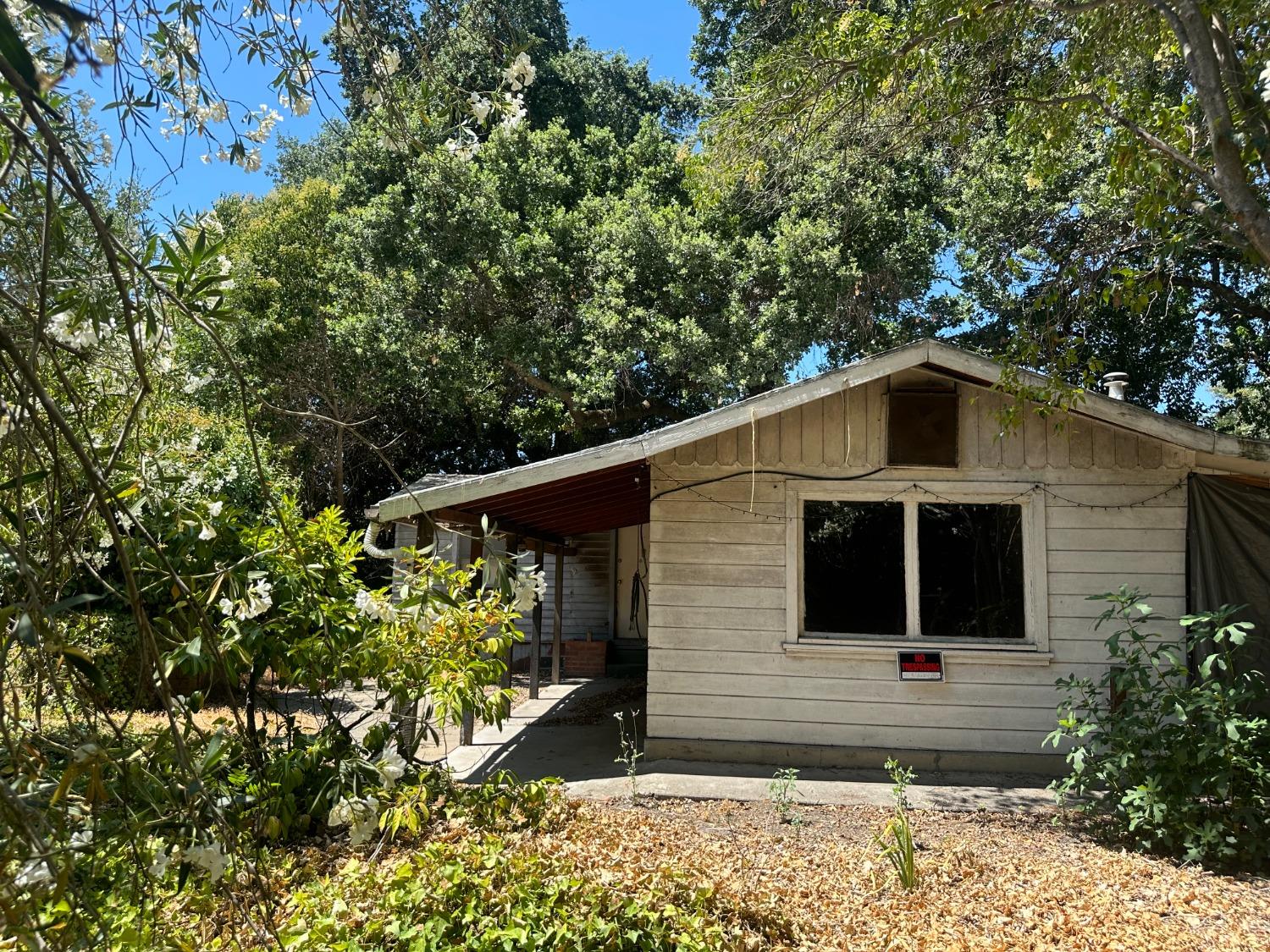 Detail Gallery Image 1 of 4 For 2551 Cherry Ln, Walnut Creek,  CA 94597 - 2 Beds | 1 Baths