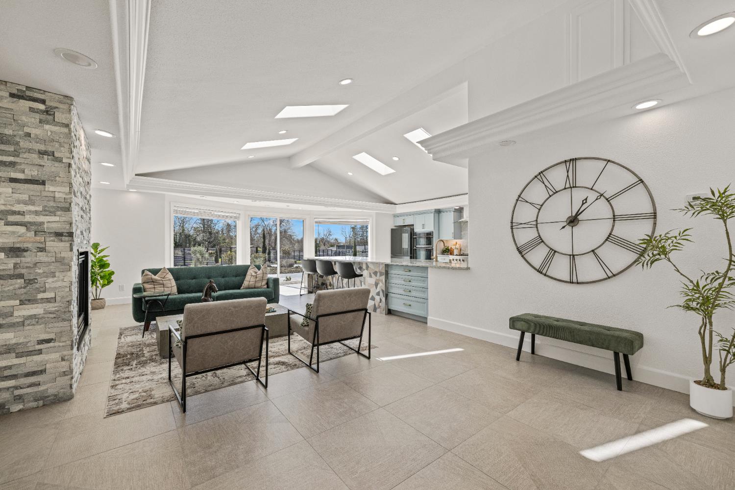 Detail Gallery Image 21 of 94 For 6615 Arabian Cir, Granite Bay,  CA 95746 - 5 Beds | 3 Baths