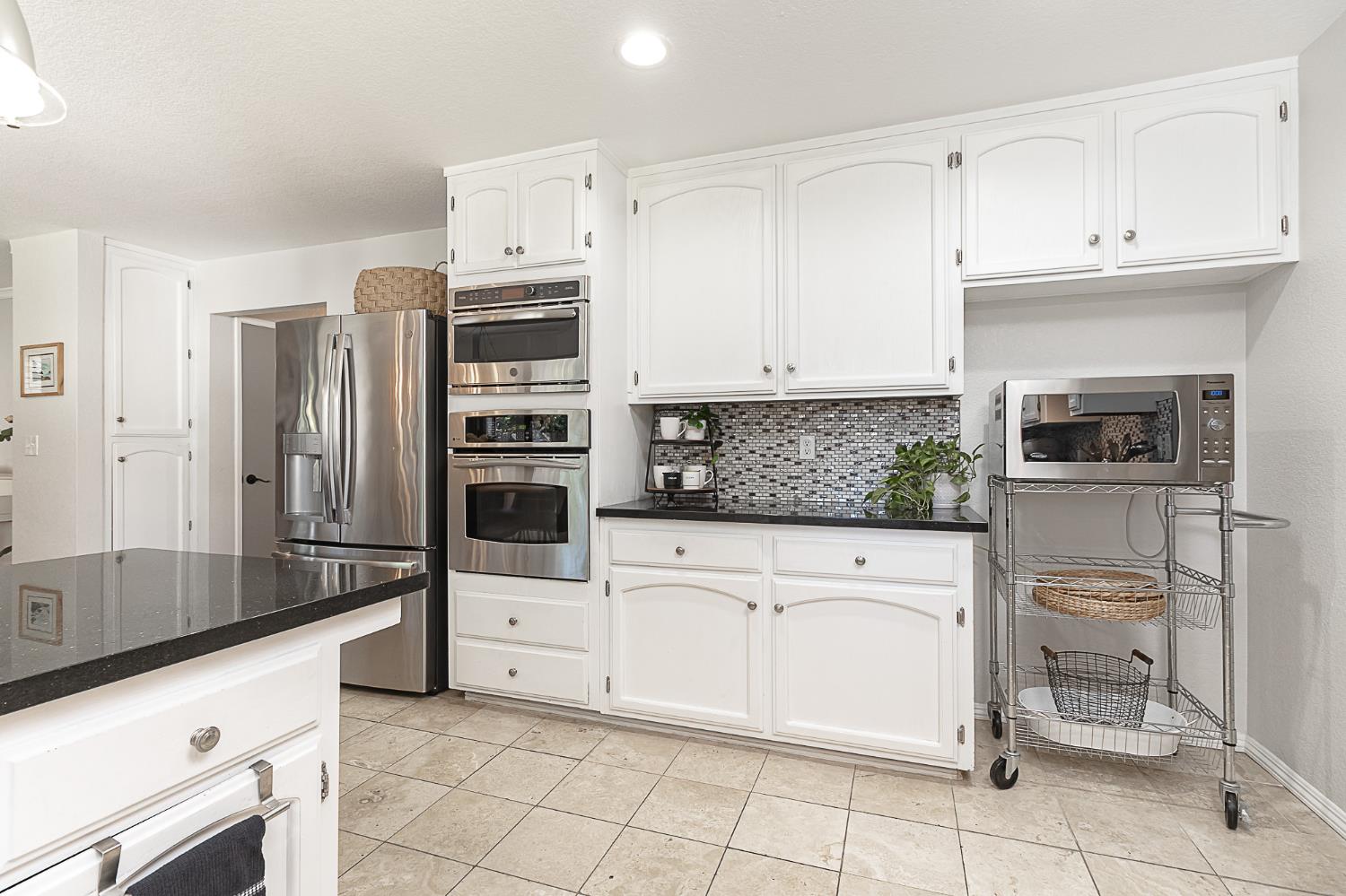 Clubhouse Way, Manteca, California image 17