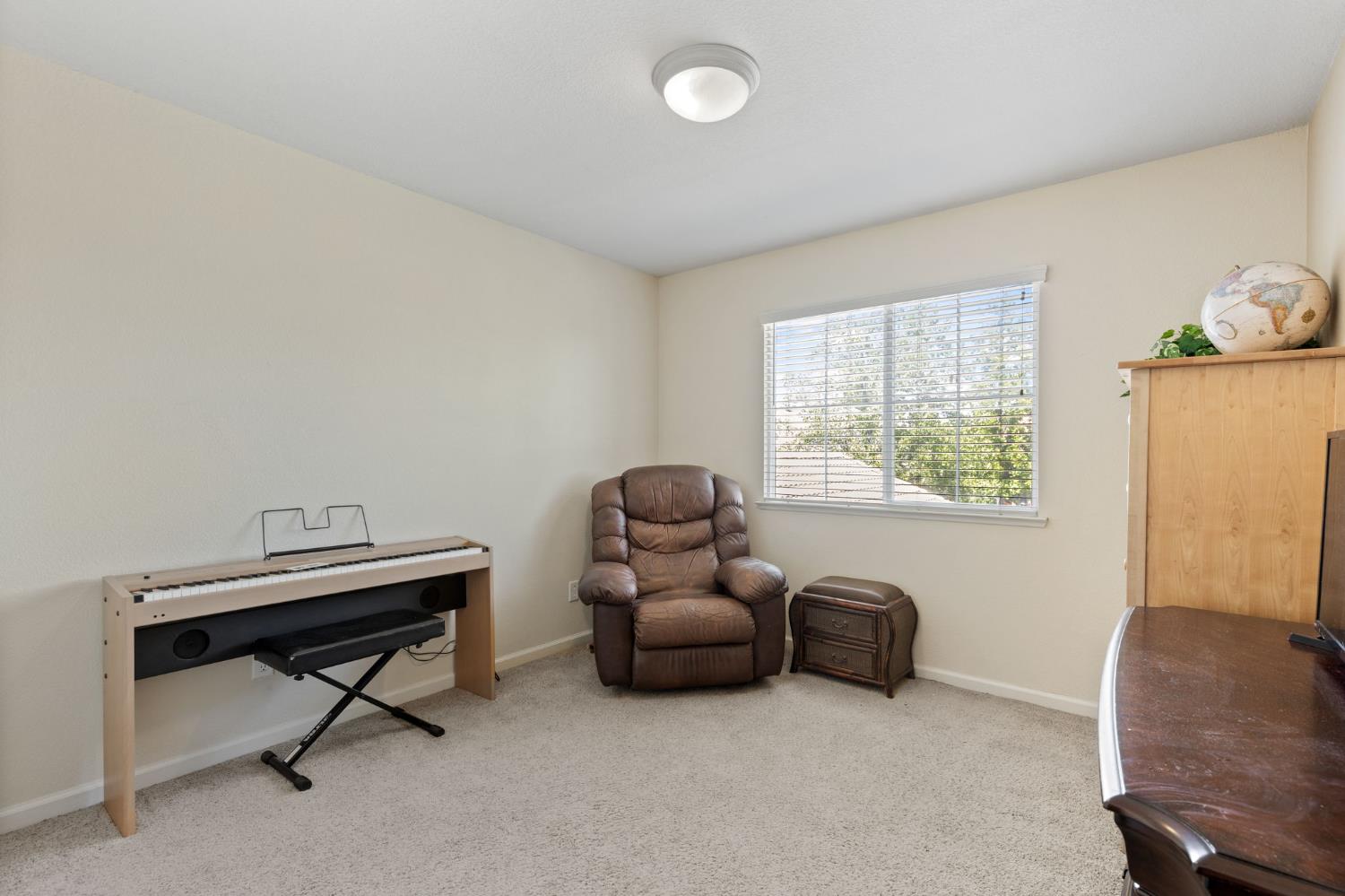 Detail Gallery Image 17 of 37 For 1931 Sanderling Ct, Rocklin,  CA 95765 - 5 Beds | 3 Baths