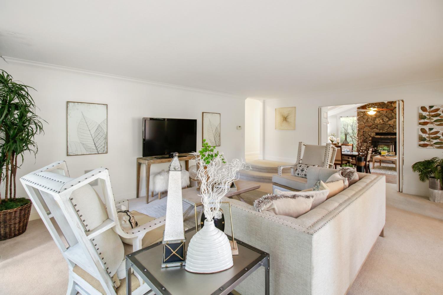 Detail Gallery Image 9 of 68 For 7365 Dambacher Dr, Granite Bay,  CA 95746 - 3 Beds | 2 Baths