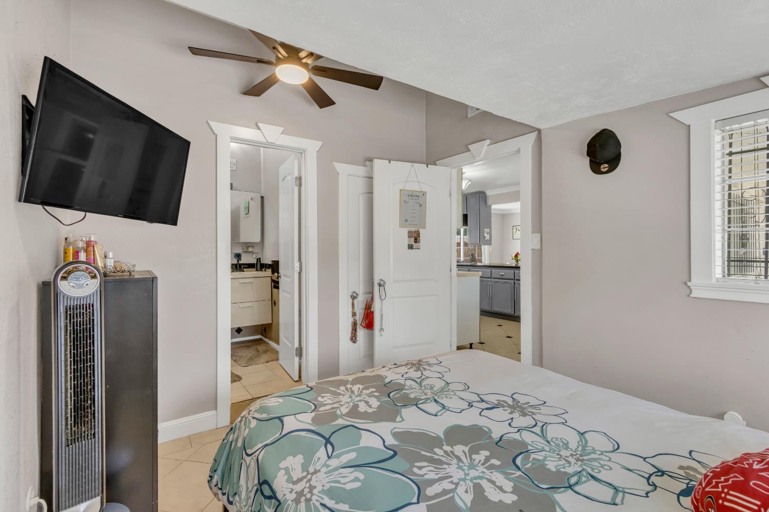Detail Gallery Image 28 of 46 For 4345 48th St, Sacramento,  CA 95820 - 3 Beds | 2 Baths