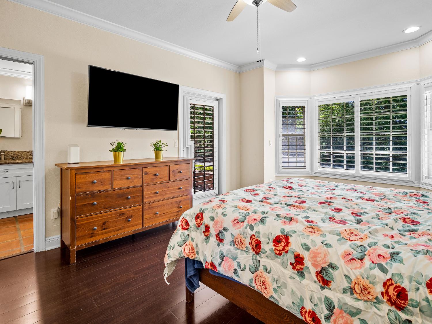 Detail Gallery Image 34 of 85 For 6809 Stanley Ave, Carmichael,  CA 95608 - 5 Beds | 4 Baths