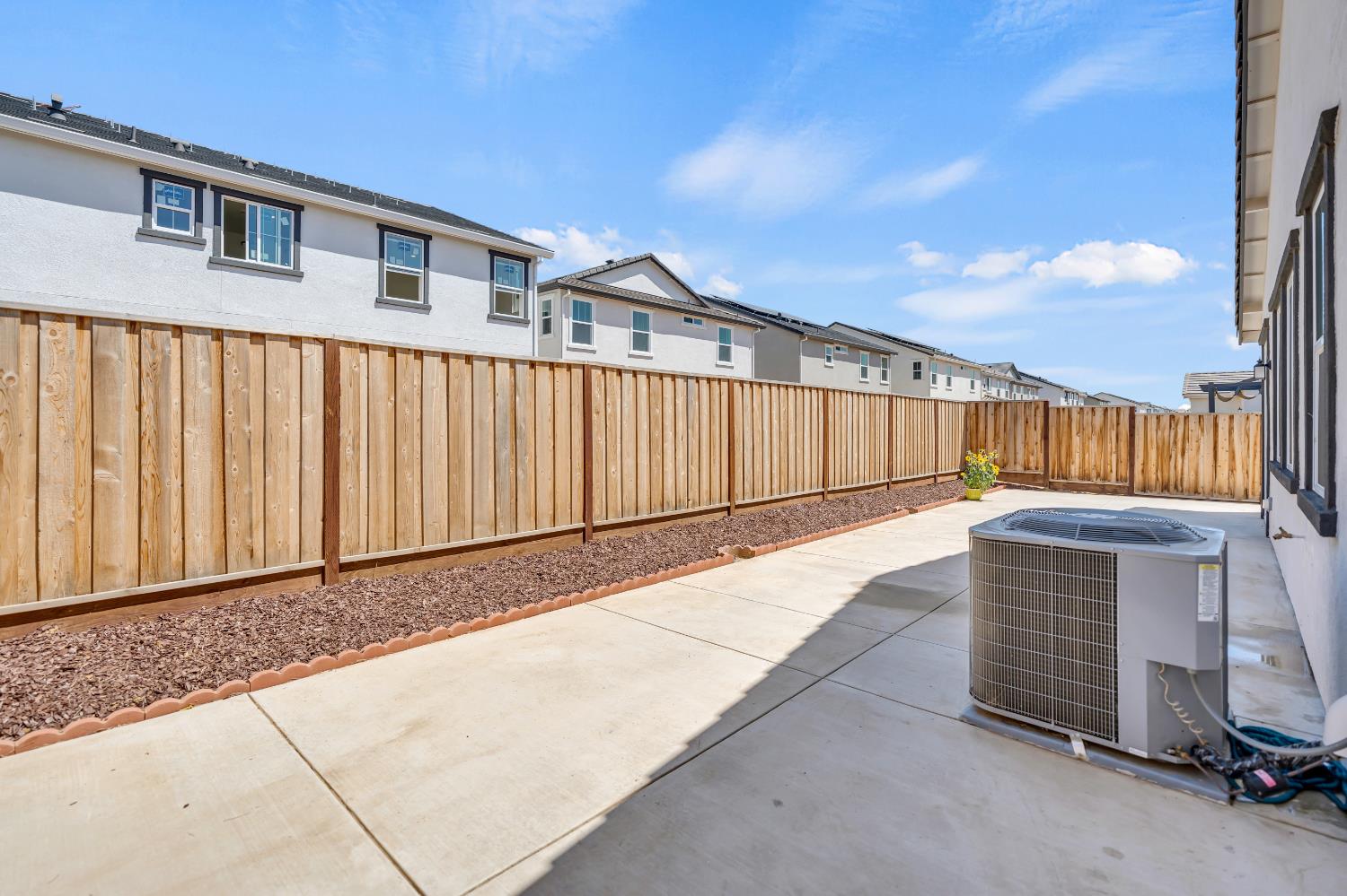 Detail Gallery Image 30 of 38 For 10109 Zane Way, Elk Grove,  CA 95757 - 3 Beds | 2 Baths