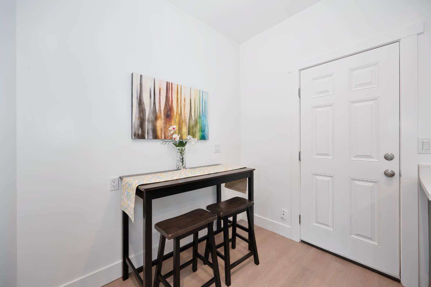 Detail Gallery Image 15 of 27 For 2391 Beaumont St, Sacramento,  CA 95815 - 2 Beds | 2 Baths