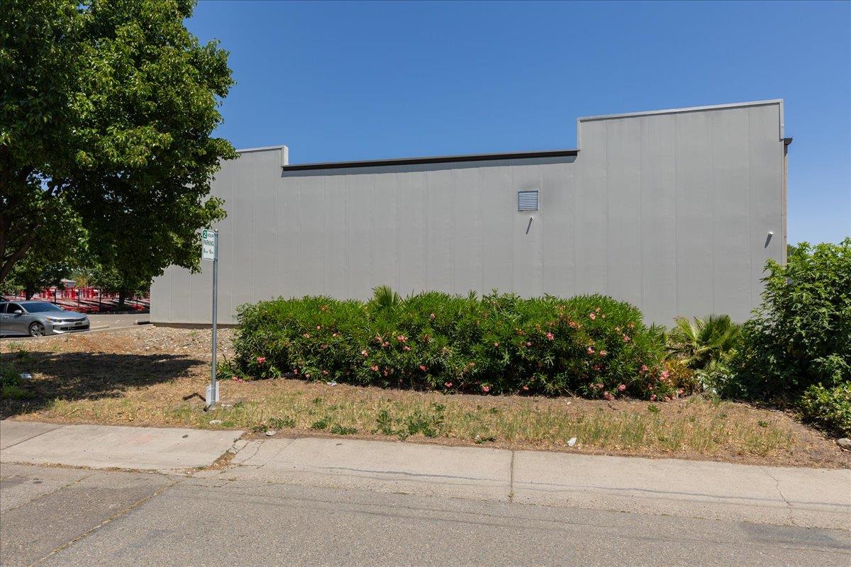 Detail Gallery Image 60 of 78 For 4240 Pell Dr, Sacramento,  CA 95838 - – Beds | – Baths