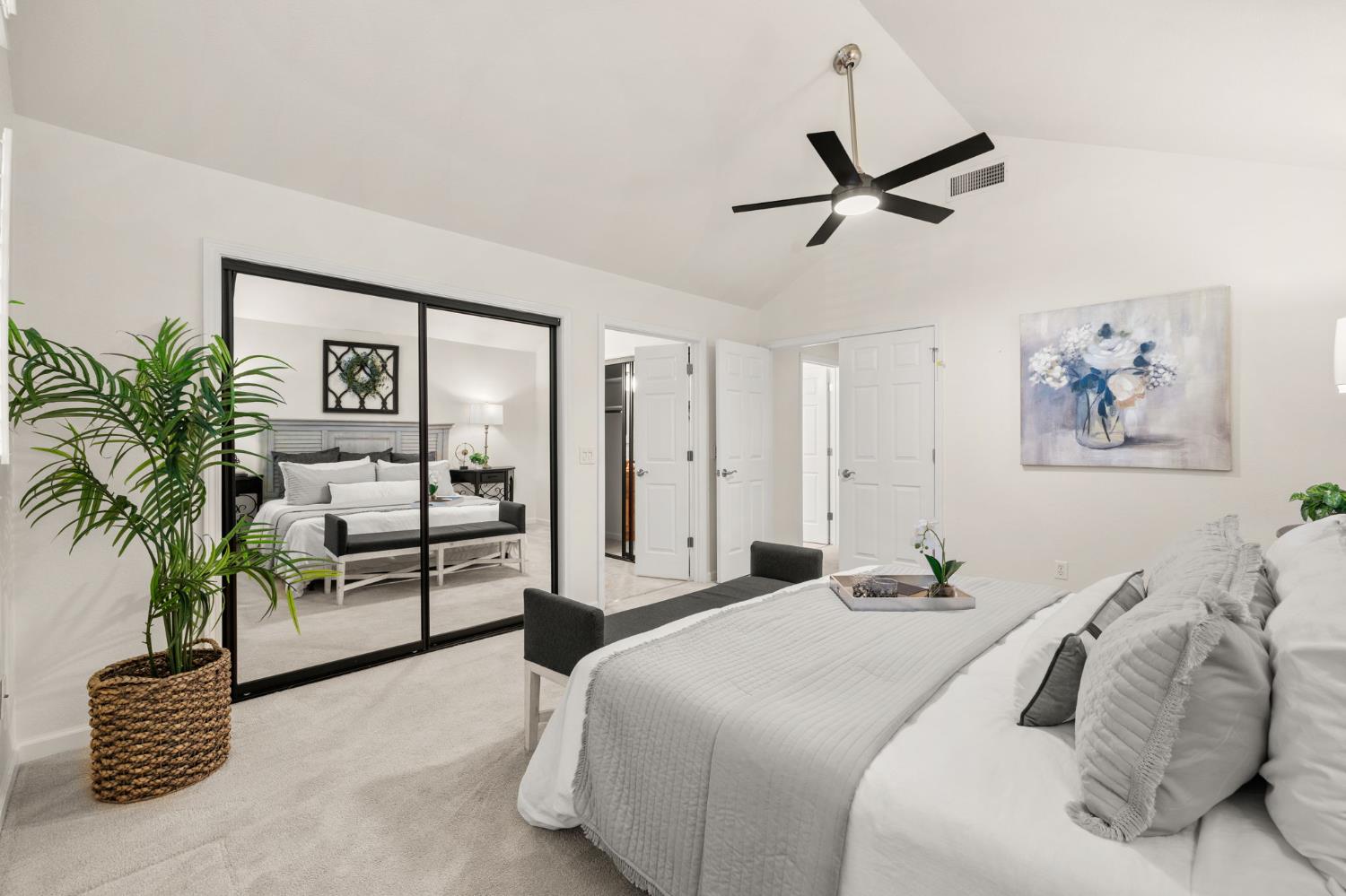 Detail Gallery Image 12 of 28 For 4124 Briarhollow Ct, Fair Oaks,  CA 95628 - 4 Beds | 3 Baths