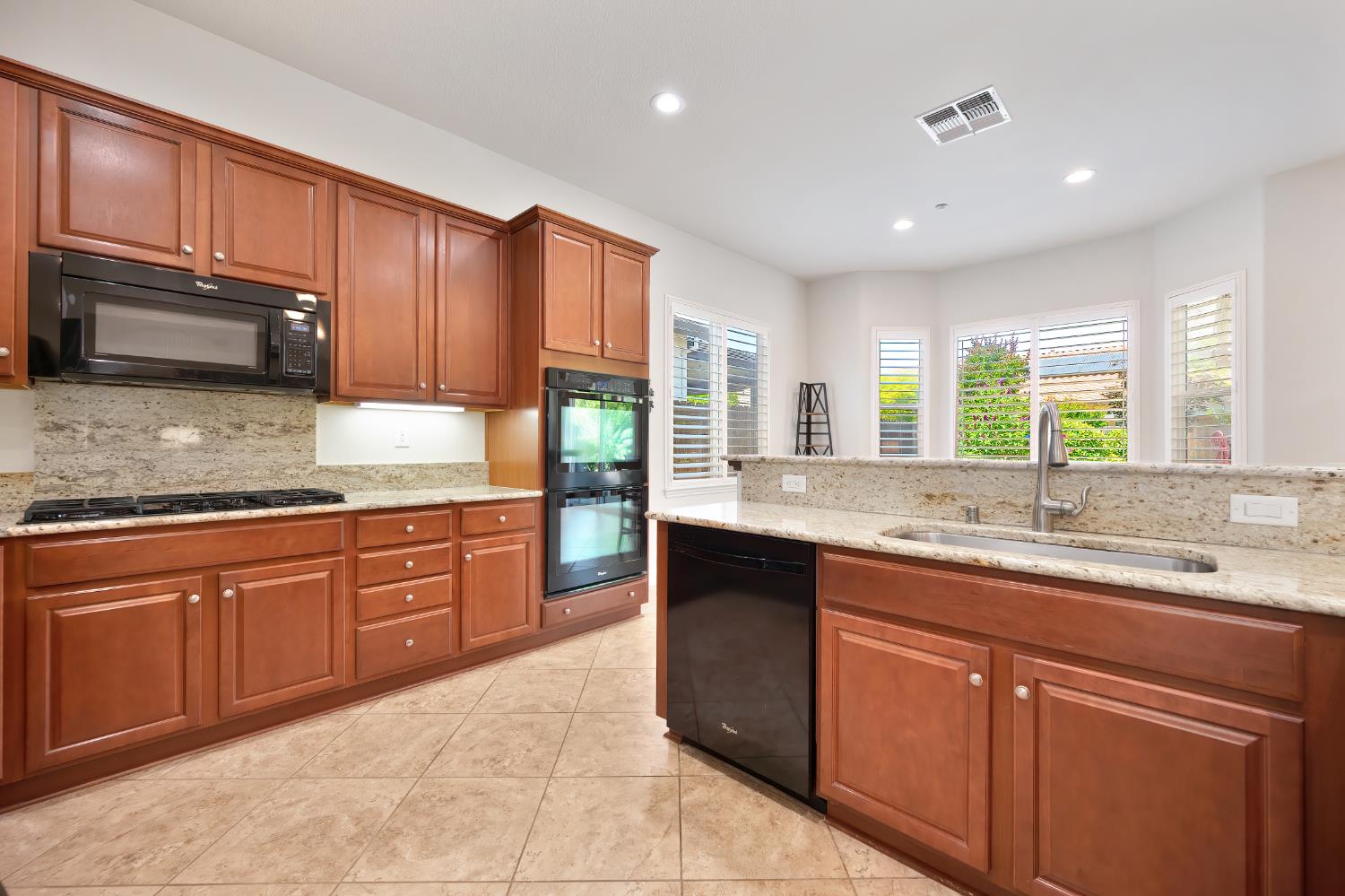 Detail Gallery Image 20 of 57 For 224 Aske Ct, Roseville,  CA 95747 - 3 Beds | 2 Baths