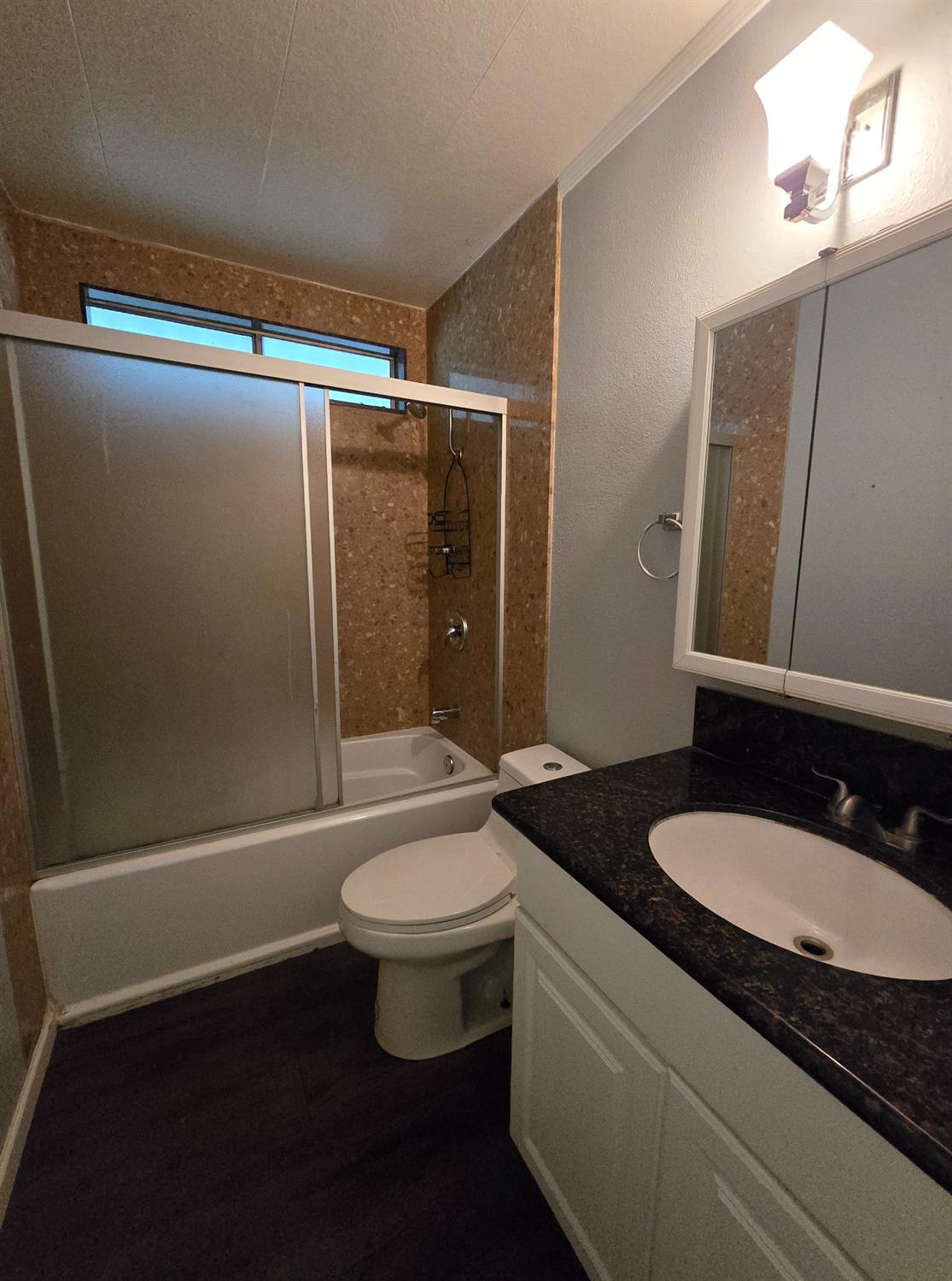 Detail Gallery Image 30 of 43 For 94 Bentley Ave, Sacramento,  CA 95823 - 3 Beds | 2 Baths